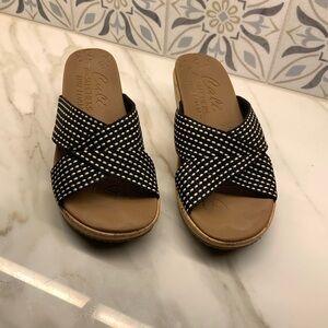 Skechers Black and White Women's Sandals